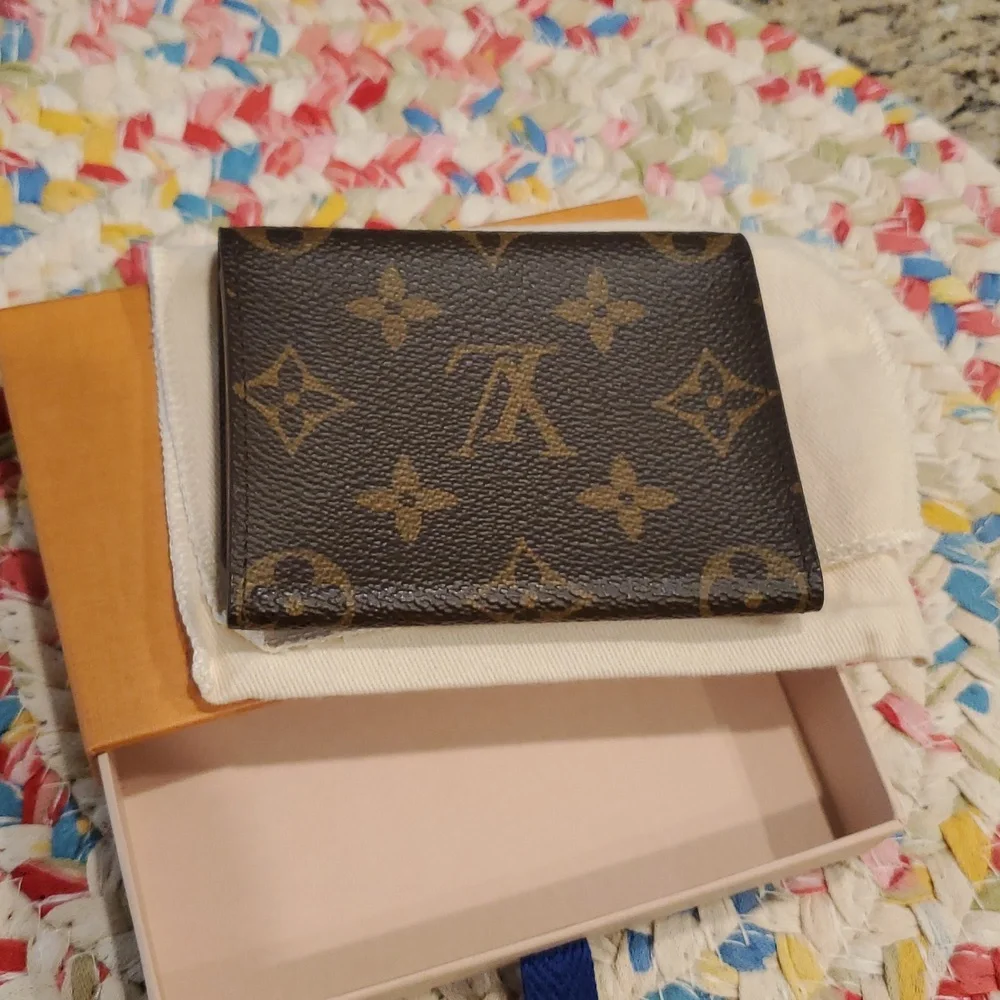 Authentic Louis Vuitton Monogram Cardholder Wallet, Box, Dustbag ... Like New - Picture 3 of 9